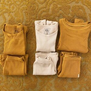 Noble Carriage waffle pajamas size 4 yellow and cream